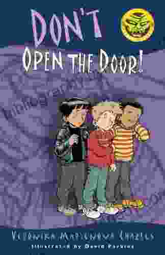 Don T Open The Door (Easy To Read Spooky Tales)